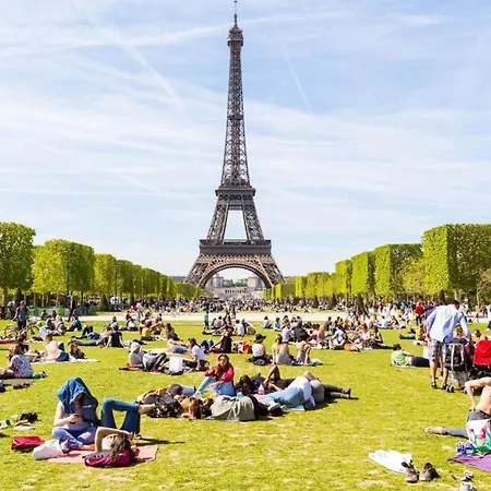Très Bel 3 Pièces à Centre * Parigi